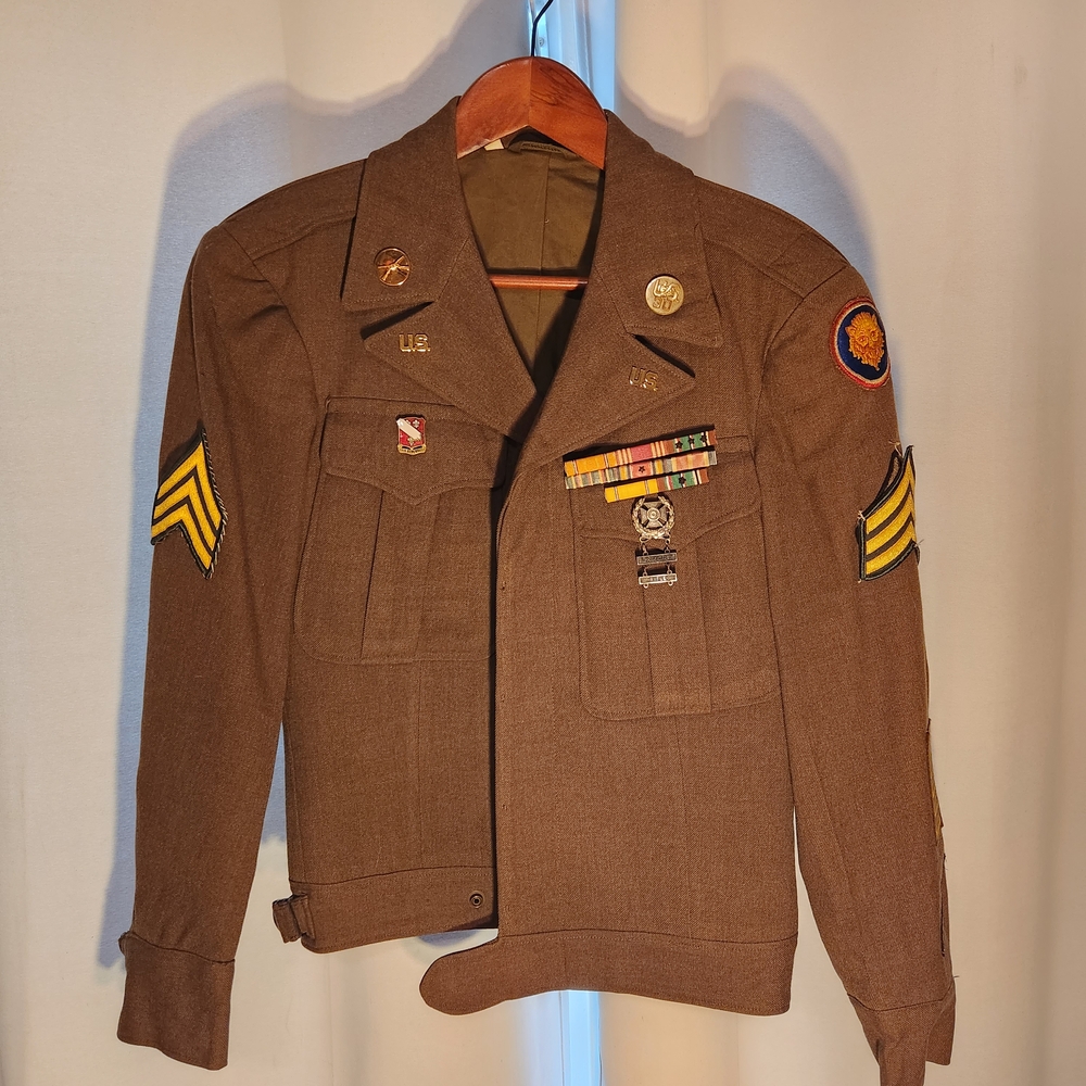 WWII Military Field Jacket in Brown, typically known as an Eisenhower jacket.